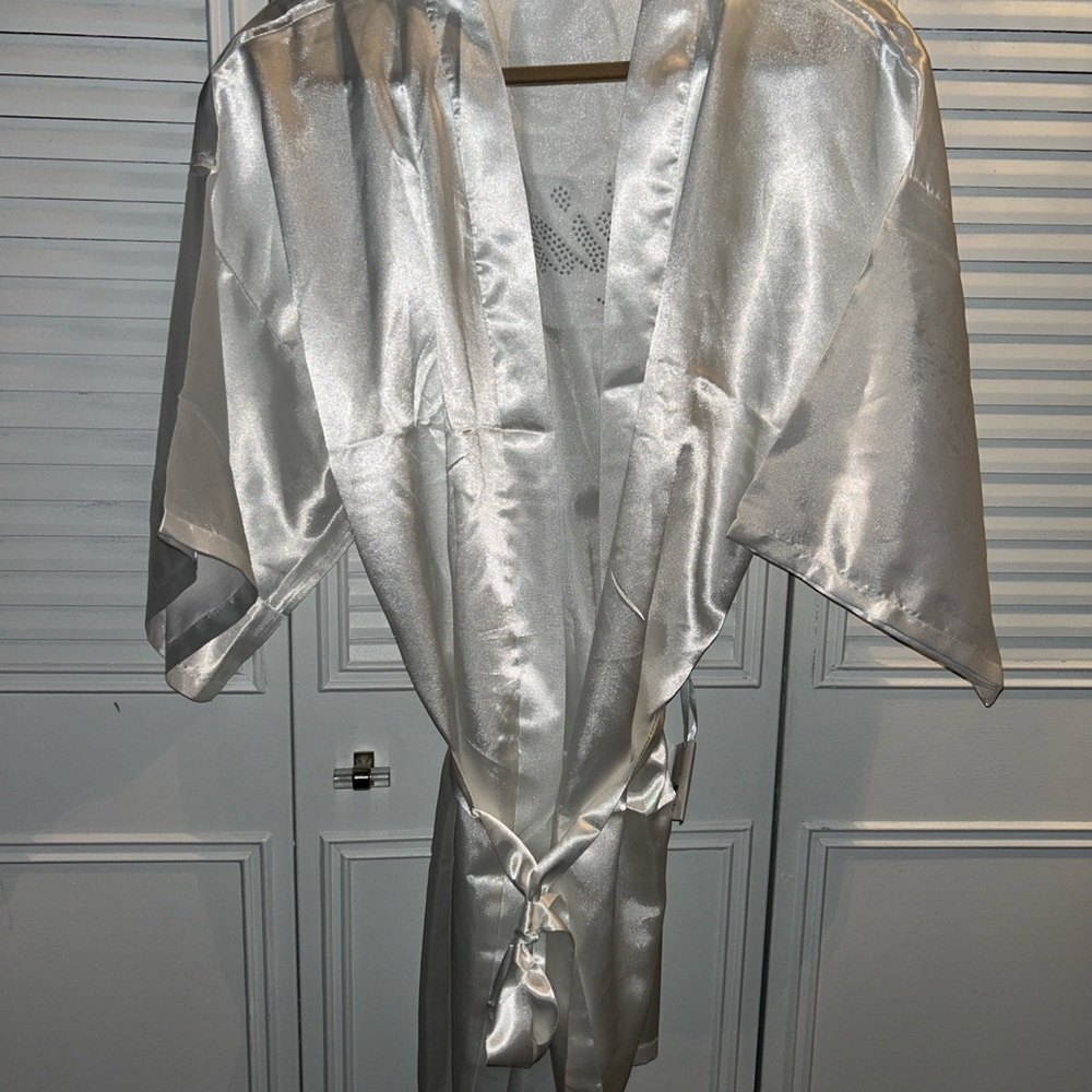 BRIDE bundle, robe & jewelry